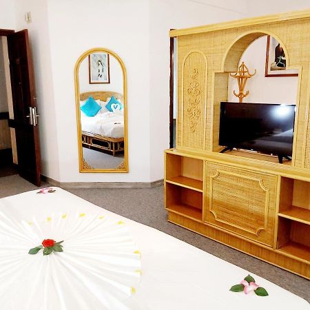 Green Ant Hotel Нячанг Экстерьер фото